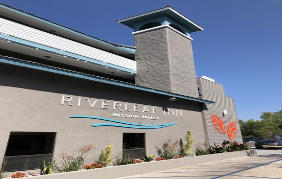 Welcome To The Riverleaf Inn Mission Valley - Exterior View